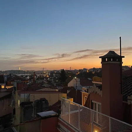 Principe Real Trendy Apt- Great Views & River 公寓 *